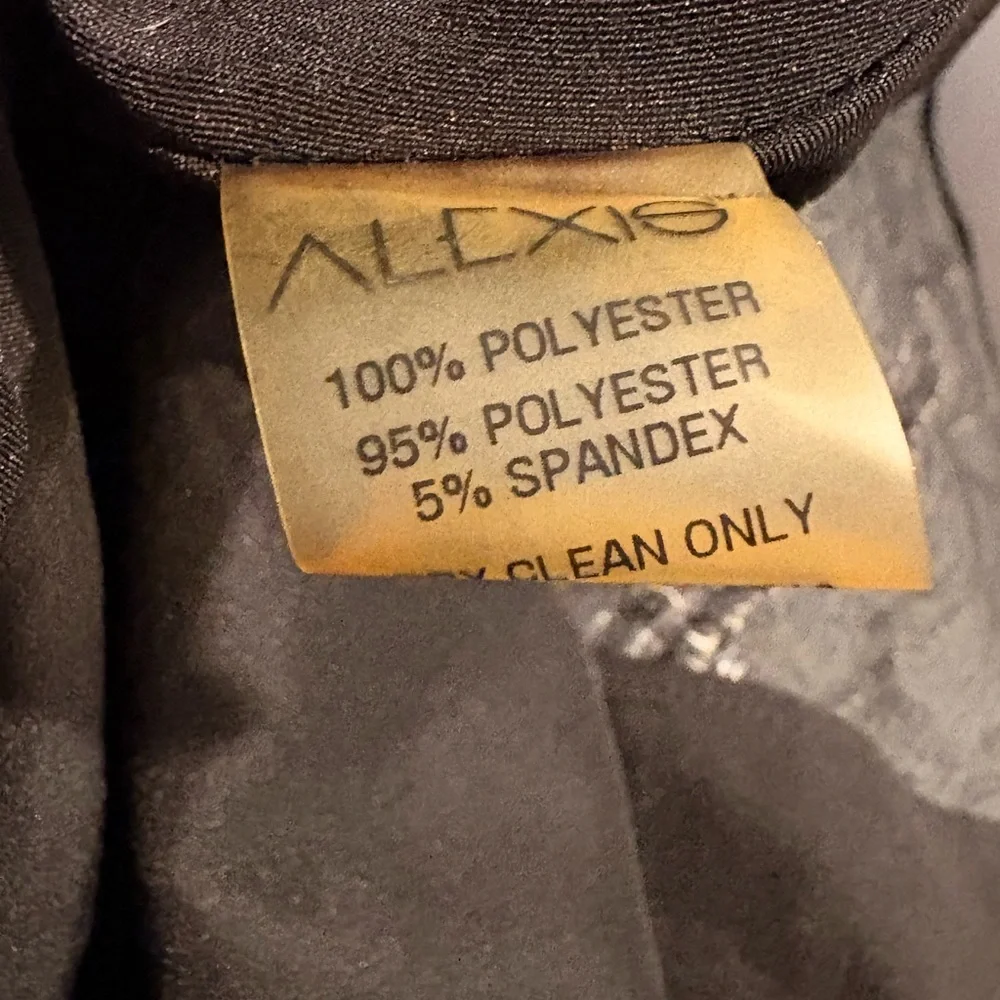 Alexis Emiliana Fit & Flare Mini Dress Black and White Diamond Lace size Medium - Picture 13 of 13